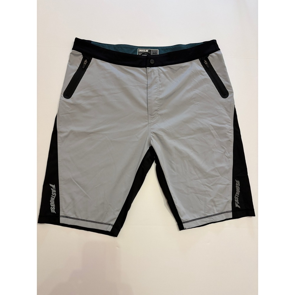 Fasthouse Crossline 2 Men's Mountain Bike Shorts Gray Black Size 40 MTB Cycling